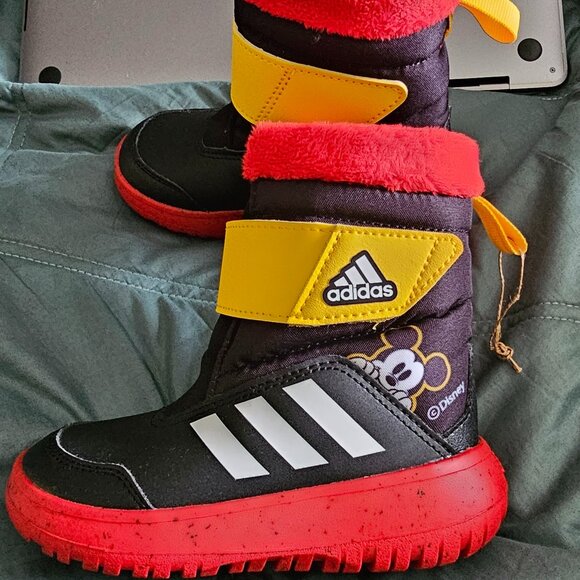 Adidas Boots Adidas Winterplay X Disney Mickey Mouse Boots Unisex Toddler Size 9 - Picture 1 of 6